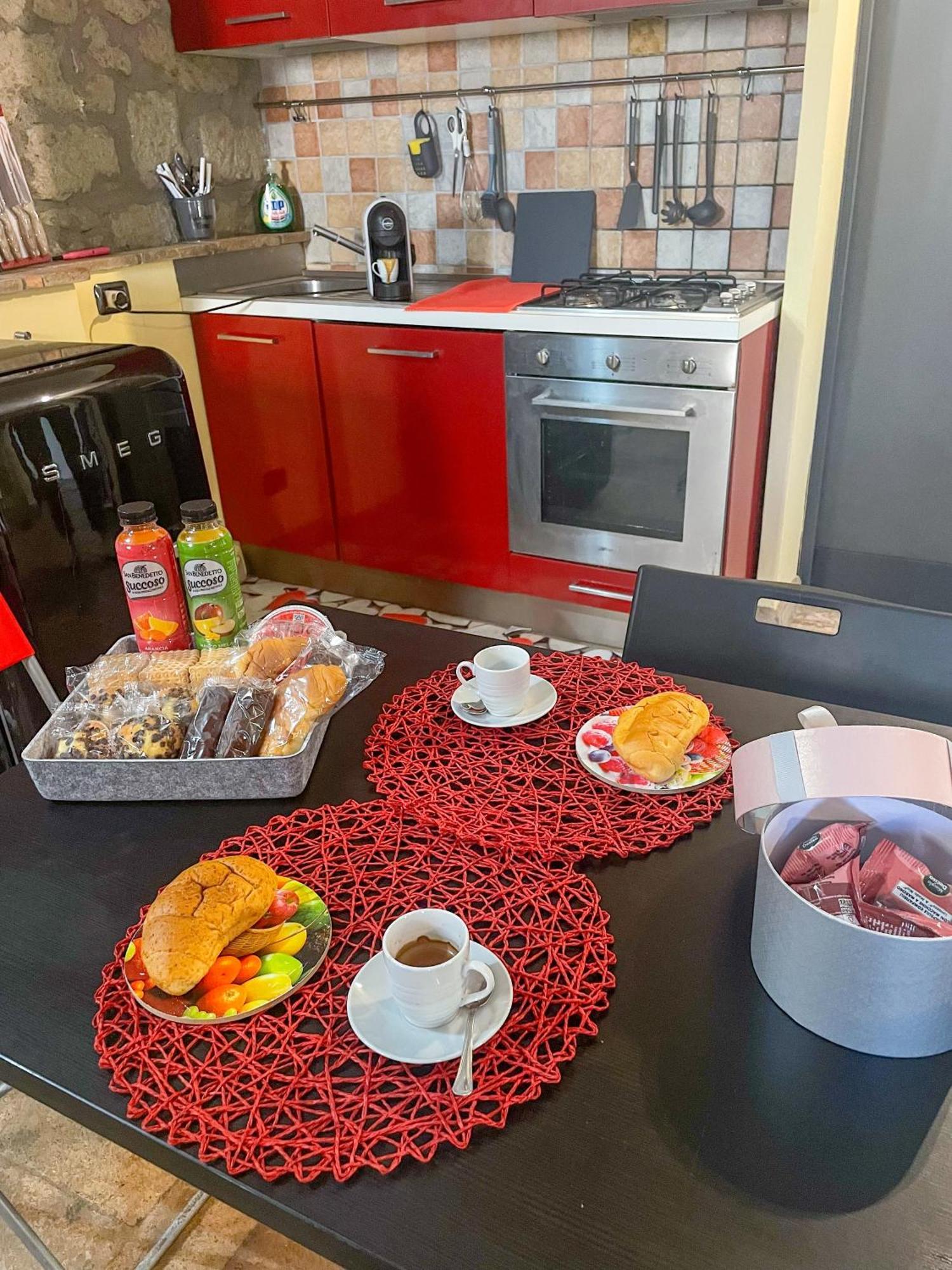 Appartamento La Casa Di Anastasiia Vitorchiano Esterno foto